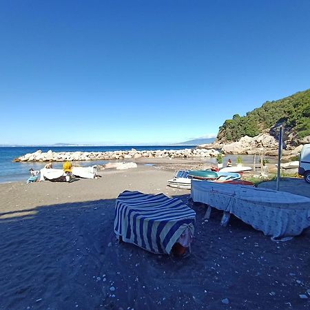Вилла Brezza Marina Масса-Лубренсе Экстерьер фото